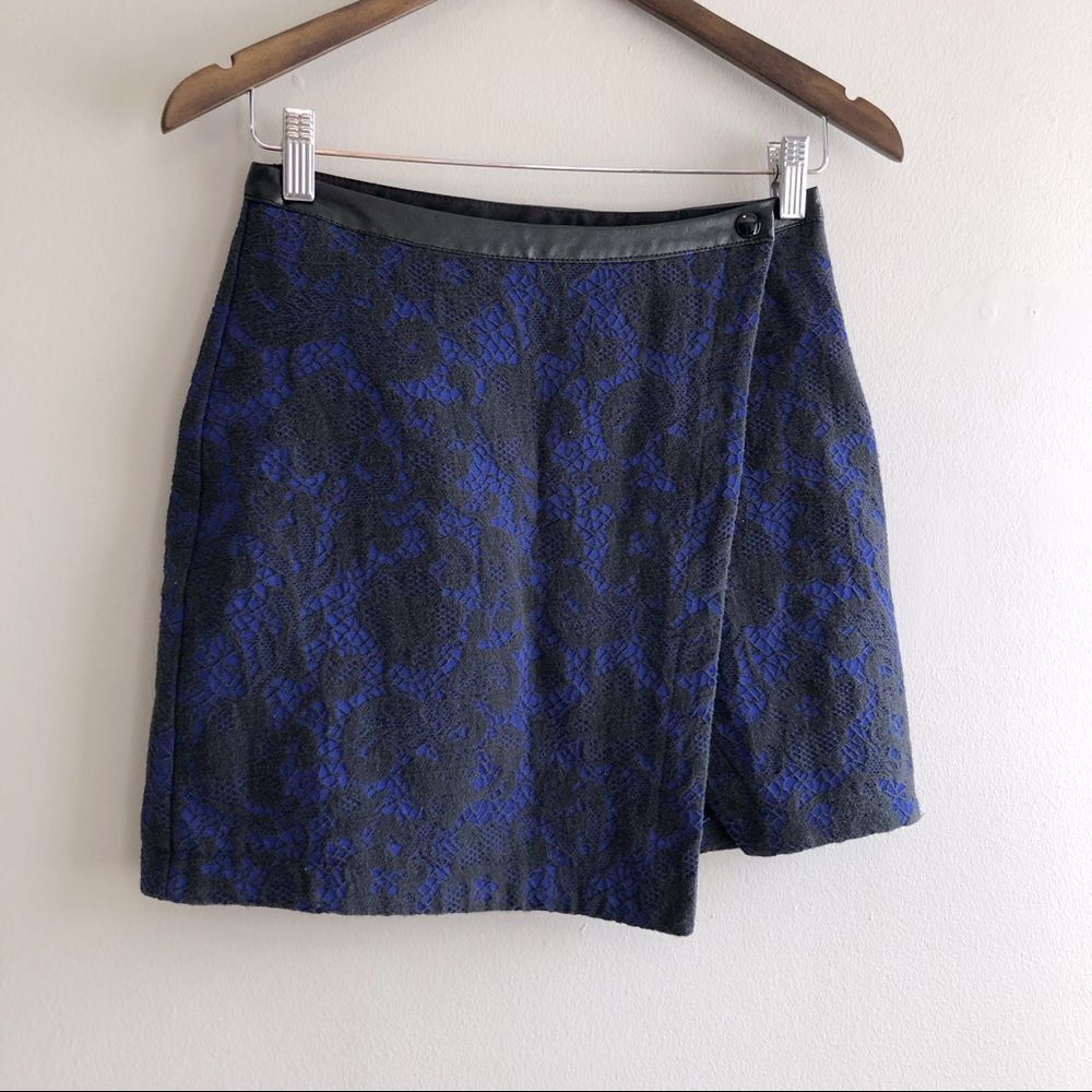 ✨$8 CLEAR-OUT✨ Nasty Gal Lace Faux Leather Wrap Snap Up Asymmetrical Mini Skirt